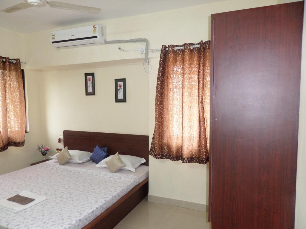 Cosmos Luxury Vimannagar Aparthotel Pune Room photo